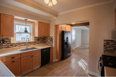 84 S Hazelwood Avenue, Youngstown, OH 44509 - Photo 9