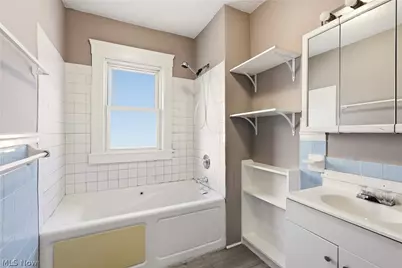 2064 Halstead Avenue, Oakwood, OH 44107 - Photo 15