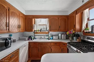 1335 Louisiana Ave NW, Canton, OH 44703 - Photo 5