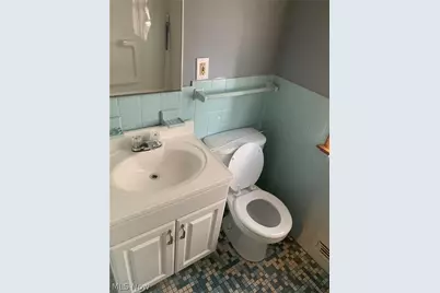 16705 Hillsboro Road, Loveland, OH 44112 - Photo 7