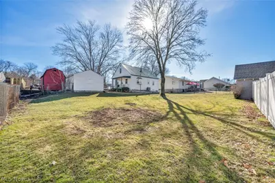 1932 Issaquah Street, Cuyahoga Falls, OH 44221 - Photo 29