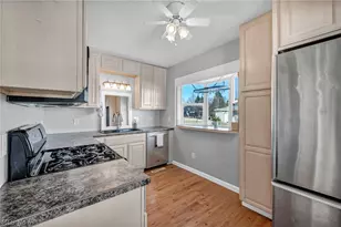 1932 Issaquah St, Cuyahoga Falls, OH 44221 - Photo 9