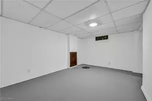 1932 Issaquah St, Cuyahoga Falls, OH 44221 - Photo 25