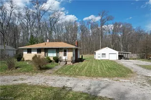 17570 Lakewood Ave, Lake Milton, OH 44429 - Photo 37