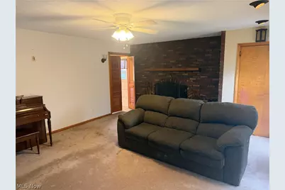 17570 Lakewood Avenue, Lake Milton, OH 44429 - Photo 7