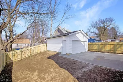 1331 Leonora Avenue, Akron, OH 44305 - Photo 5