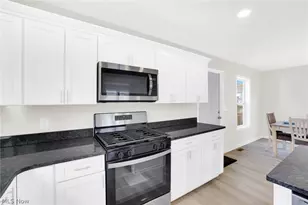 1331 Leonora Ave, Akron, OH 44305 - Photo 13