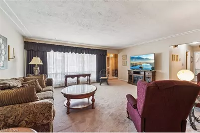 1215 Spruce Tree Lane, Amherst, OH 44001 - Photo 5