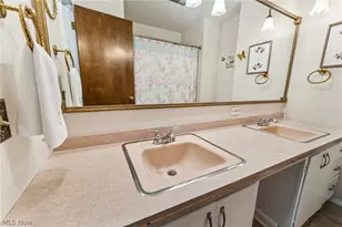 1215 Spruce Tree Ln, Amherst, OH 44001 - Photo 19