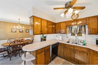 1215 Spruce Tree Lane, Amherst, OH 44001 - Photo 13