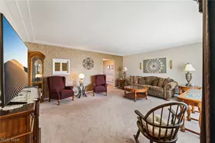 1215 Spruce Tree Ln, Amherst, OH 44001 - Photo 7