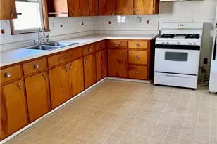 374 Tenney Ave, Youngstown, OH 44405 - Photo 3