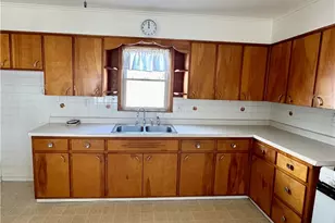 374 Tenney Ave, Youngstown, OH 44405 - Photo 5