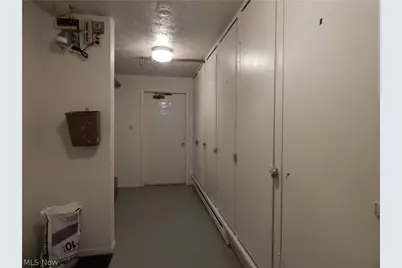 26179 Raintree Boulevard #D8, Olmsted Falls, OH 44138 - Photo 31