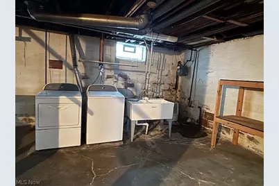 422 N Firestone Boulevard, Akron, OH 44301 - Photo 19