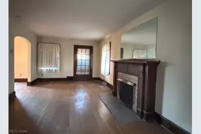 422 N Firestone Boulevard, Akron, OH 44301 - Photo 5