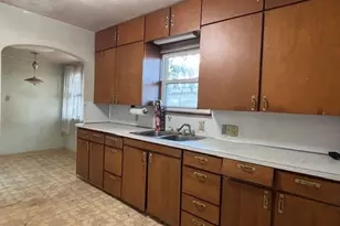 422 N Firestone Blvd, Akron, OH 44301 - Photo 7