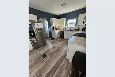 671 Moreley Avenue, Akron, OH 44320 - Photo 11