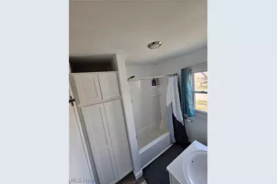 671 Moreley Avenue, Akron, OH 44320 - Photo 3