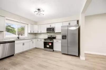 1357 Shanafelt Avenue, Akron, OH 44312 - Photo 17