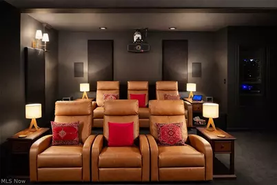 971 Montford Circle, Uniontown, OH 44685 - Photo 3