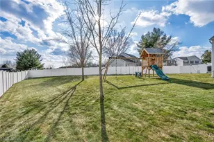 595 Jessica Ln, Wadsworth, OH 44281 - Photo 3