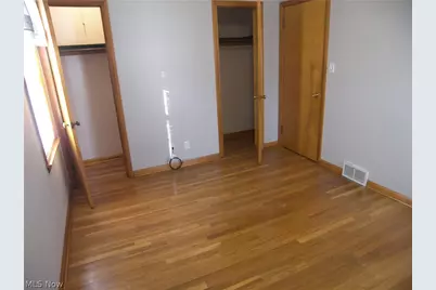 19070 Meredith Avenue, Euclid, OH 44119 - Photo 13