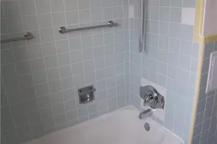 19070 Meredith Ave, Euclid, OH 44119 - Photo 17