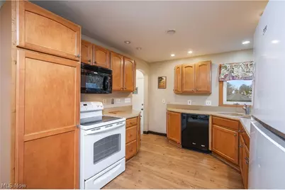 3065 25th Street NW, Canton, OH 44708 - Photo 13