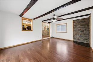 923 Kirwan Dr, Youngstown, OH 44515 - Photo 13