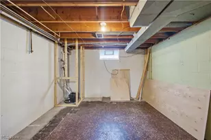 923 Kirwan Dr, Youngstown, OH 44515 - Photo 37