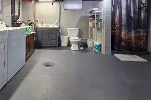 119 S Wallace St, Uhrichsville, OH 44683 - Photo 15