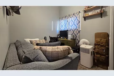 119 S Wallace Street, Uhrichsville, OH 44683 - Photo 13