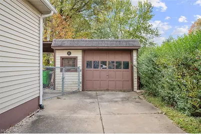 12512 York Boulevard, Garfield Heights, OH 44125 - Photo 31