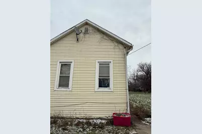 3325 E 49th Street, Loveland, OH 44127 - Photo 1