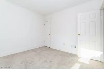 10715 Elmarge Avenue, Loveland, OH 44105 - Photo 11