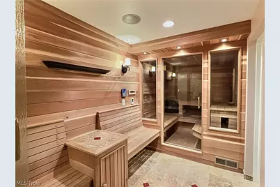 20962 Sydenham Road, Huber Heights, OH 44122 - Photo 33