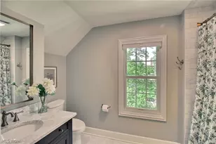 20962 Sydenham Rd, Huber Heights, OH 44122 - Photo 23