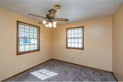 1260 Meadowview Lane, Amherst, OH 44001 - Photo 21