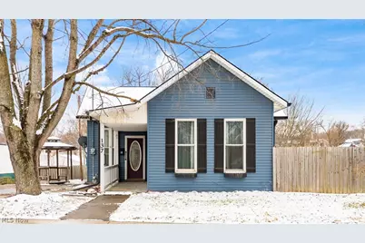 137 Brighton Boulevard, Zanesville, OH 43701 - Photo 1