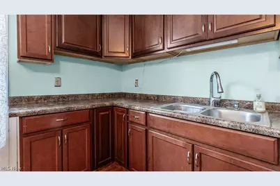 137 Brighton Boulevard, Zanesville, OH 43701 - Photo 7