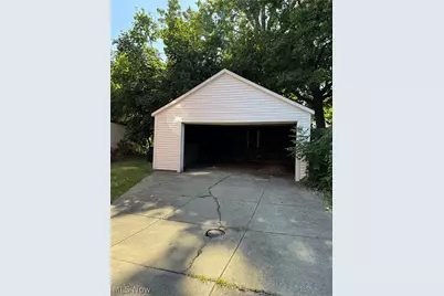 1426 E 175th Street, Loveland, OH 44110 - Photo 3