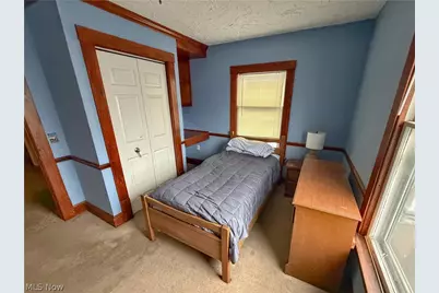 355 Kenyon Avenue, Elyria, OH 44035 - Photo 9