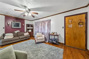 1101 Linden Ave, Akron, OH 44310 - Photo 3