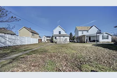 1126 Sherman Avenue, New Philadelphia, OH 44663 - Photo 9