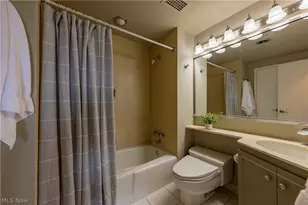 1 Lakeshore Blvd, Bratenahl, OH 44108 - Photo 33