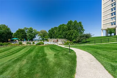 1 Bratenahl Place #1411, Bratenahl, OH 44108 - Photo 7