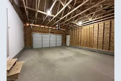 32 Maranatha Drive, Youngstown, OH 44505 - Photo 3