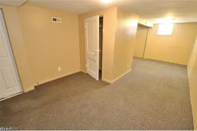 39 W 2nd Street #C, Frazeysburg, OH 43822 - Photo 9