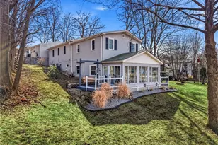 32242 Woodale Dr, Hanoverton, OH 44423 - Photo 3